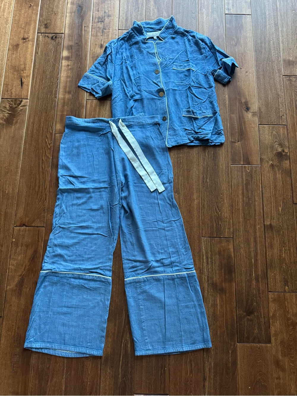 Women’s Bed to Brunch Size M Denim Look Pajamas